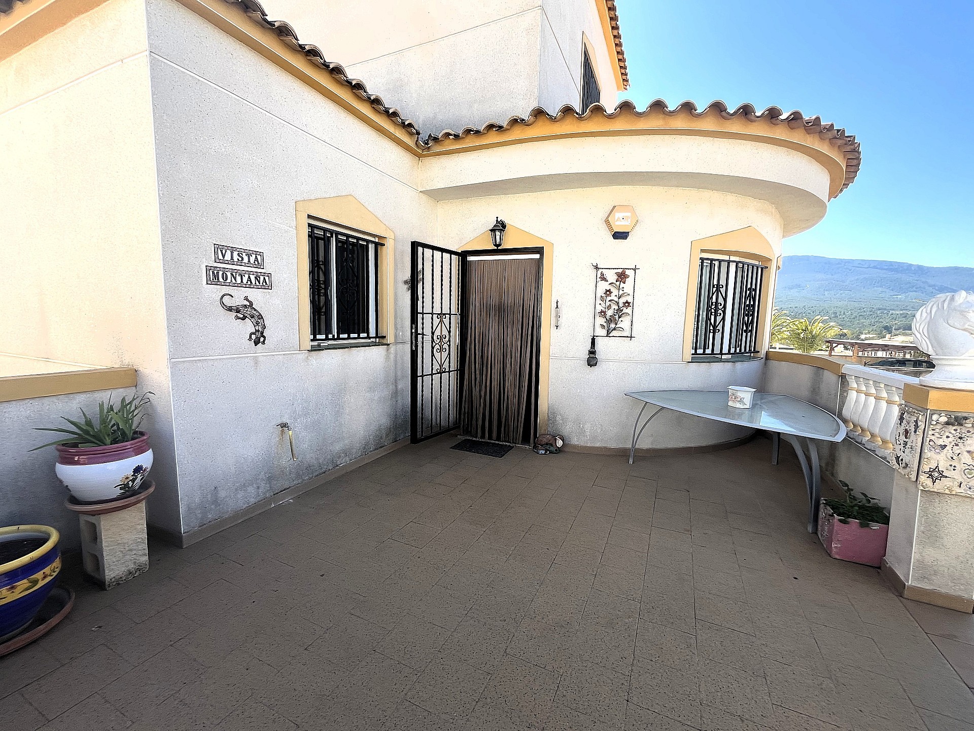 w_pg3vs3angcb674wo3zki