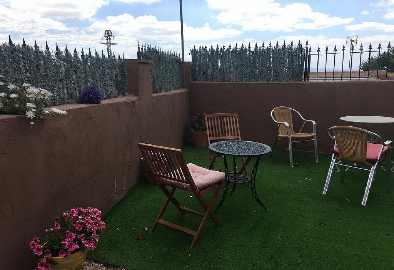 w_qo6buarsszihg32men8a