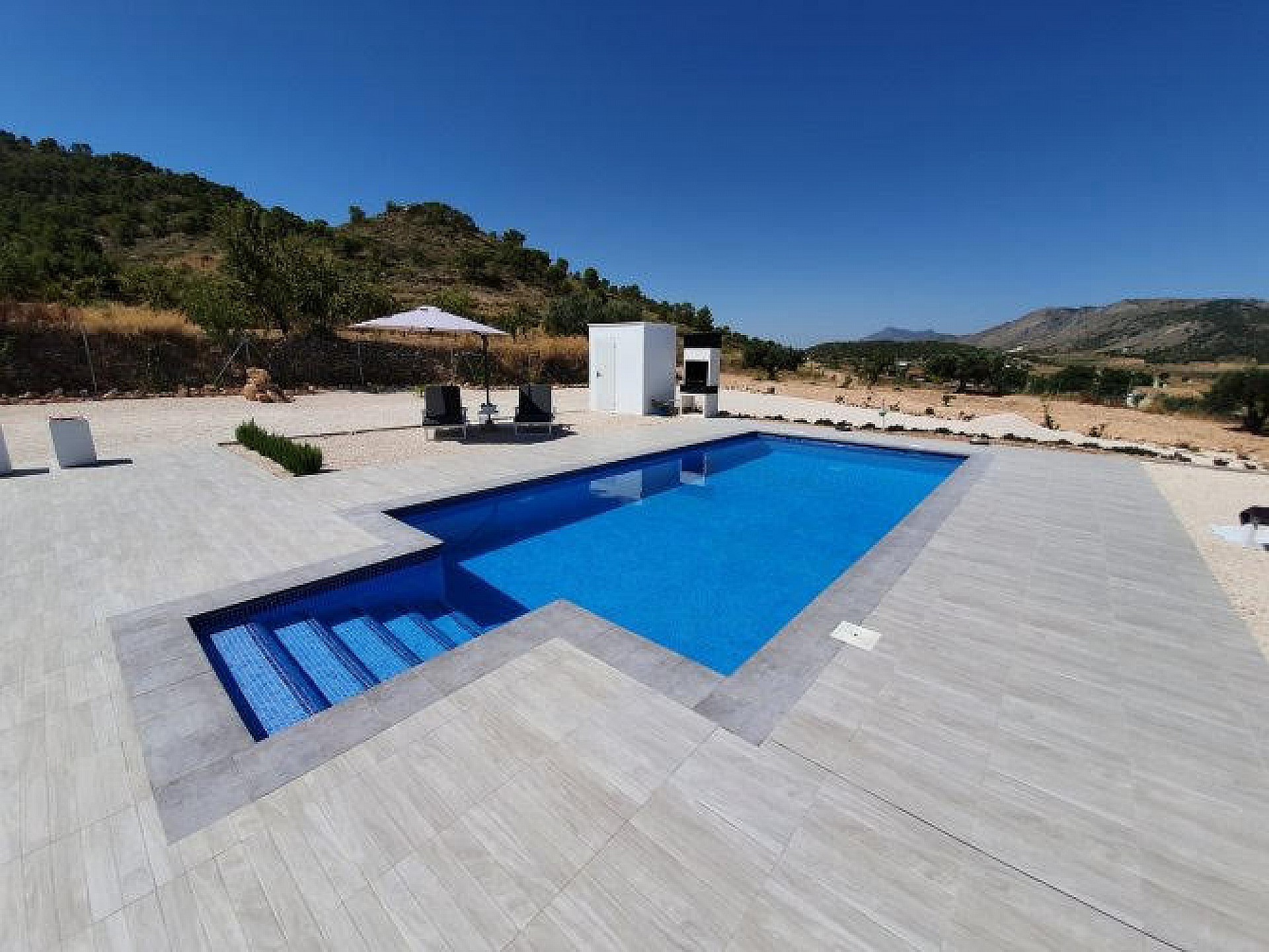 w_riuz0ykzbr365ea0d4gy