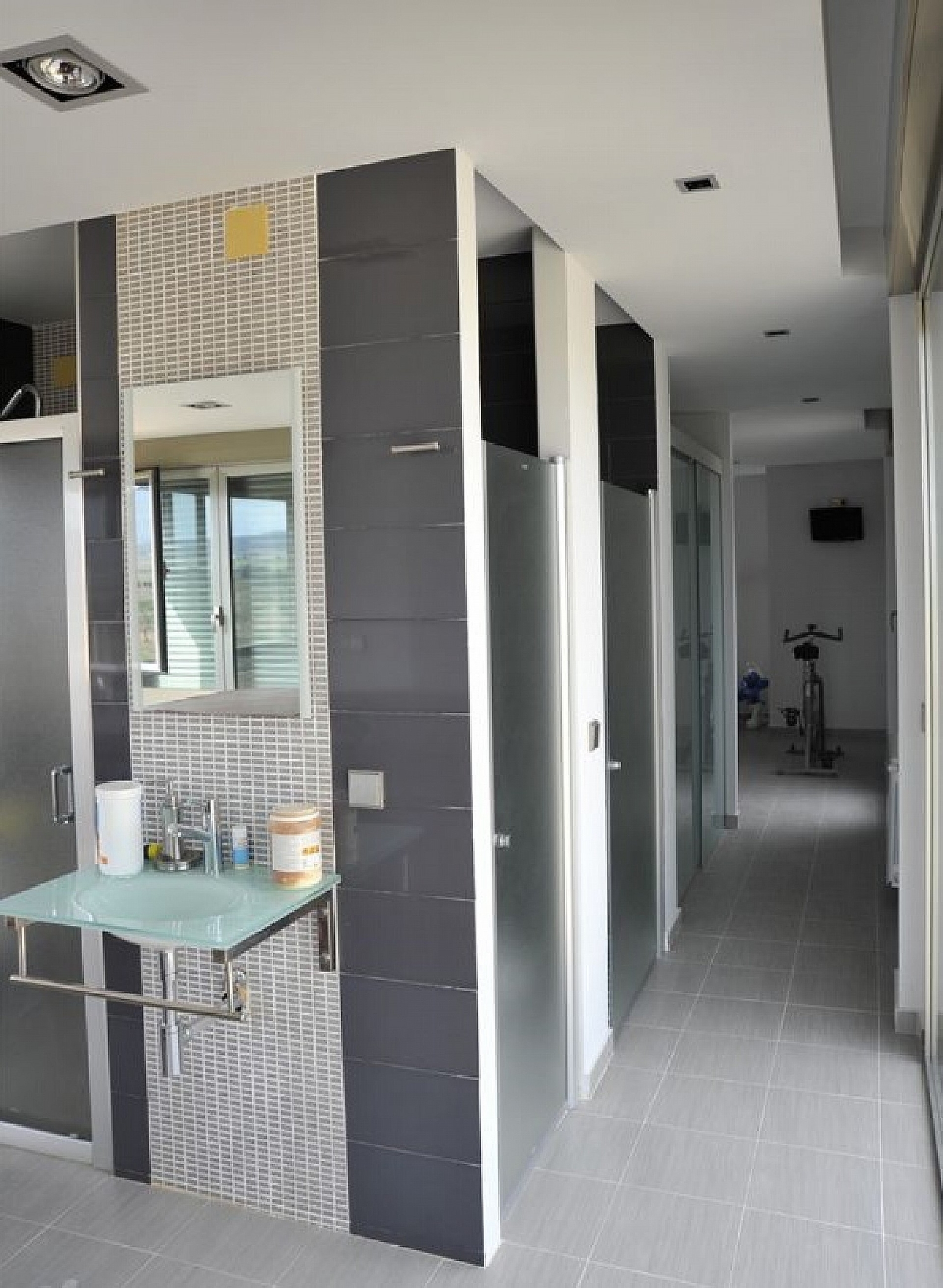 w_s50im60kxdair6fiudvj