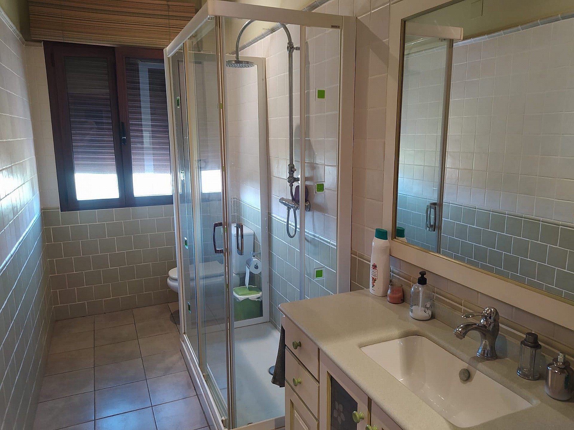 w_syy8yfrnkbazha80w5su