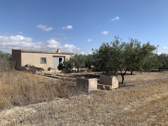 Finca in Caudete (Albacete)