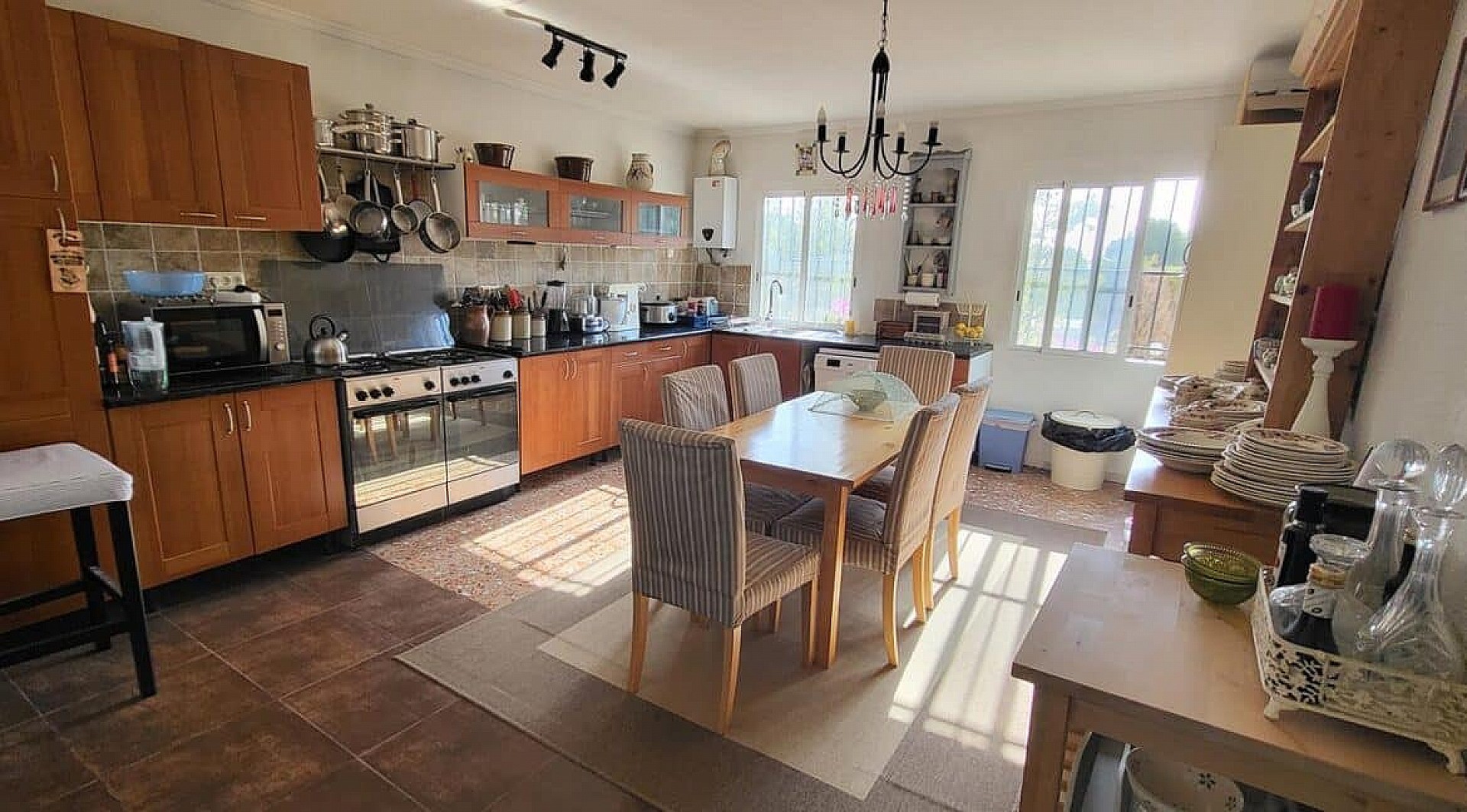 w_ujqedzrgtnztwpg5jjgy