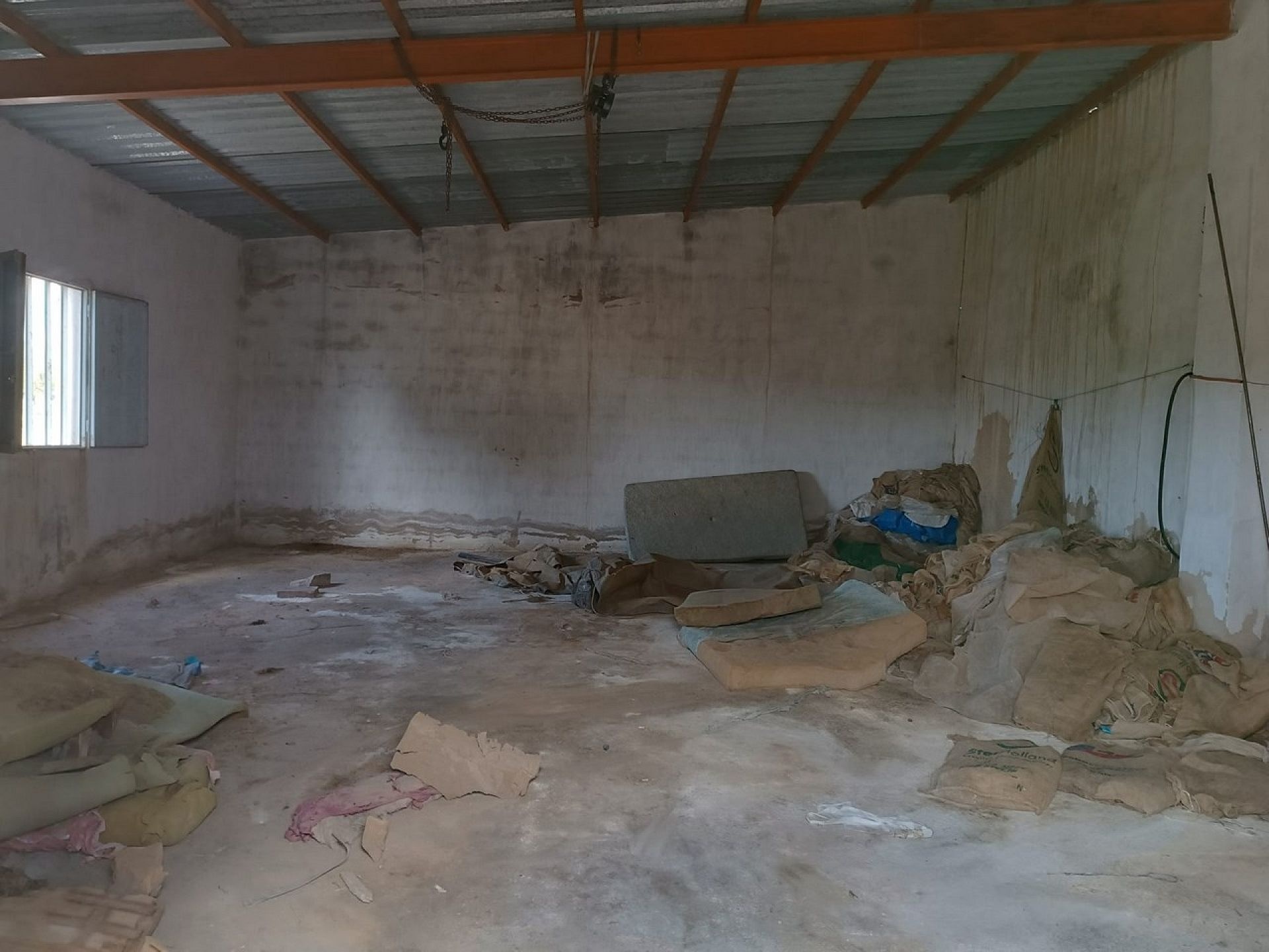 w_whatsapp-image-2025-04-02-at-11.17.06