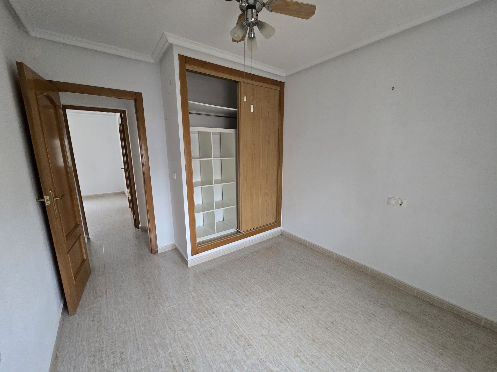 w_whatsapp-image-2025-12-04-at-16.01.03-14-