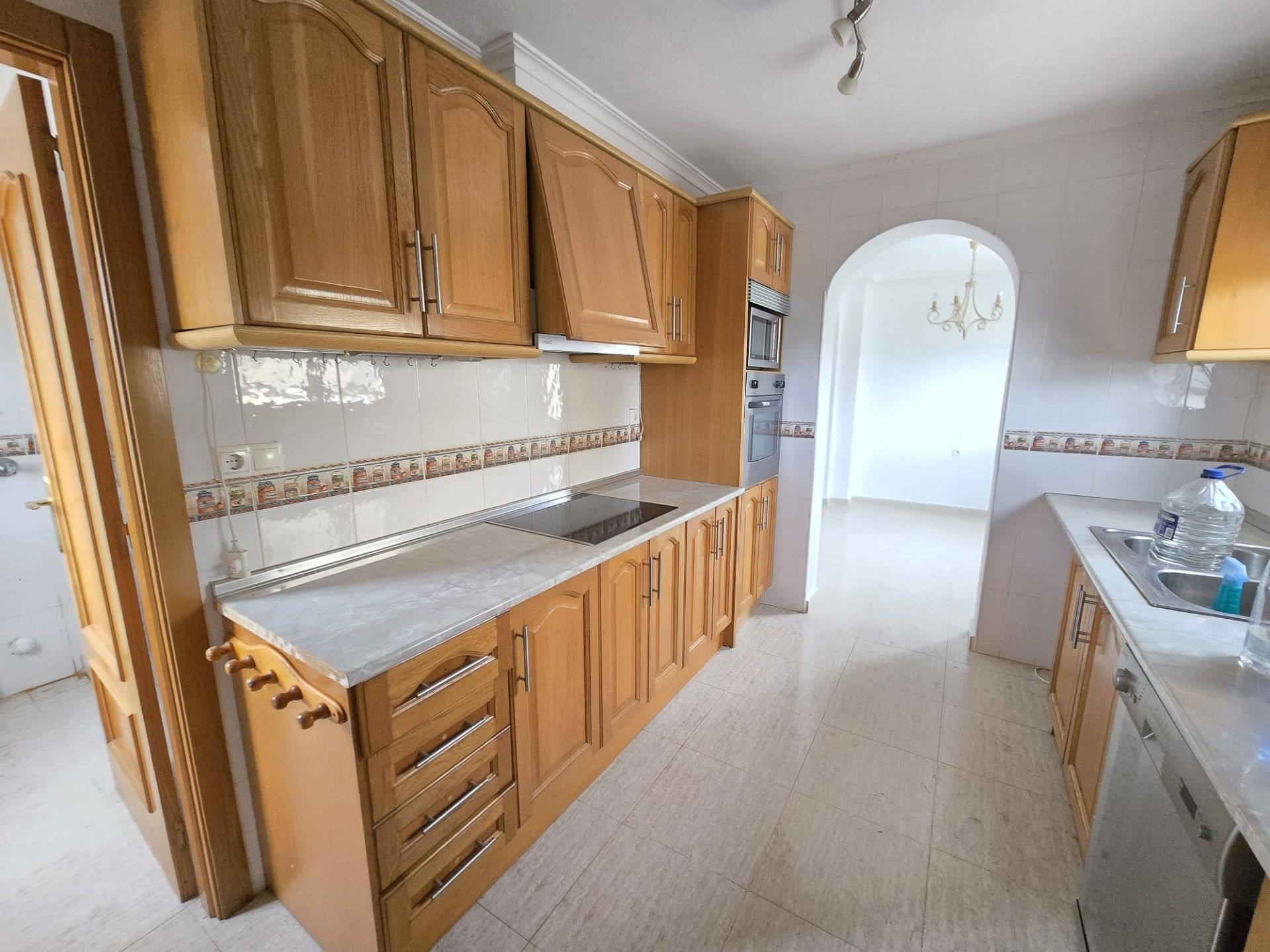 w_whatsapp-image-2025-12-04-at-16.01.03-22-