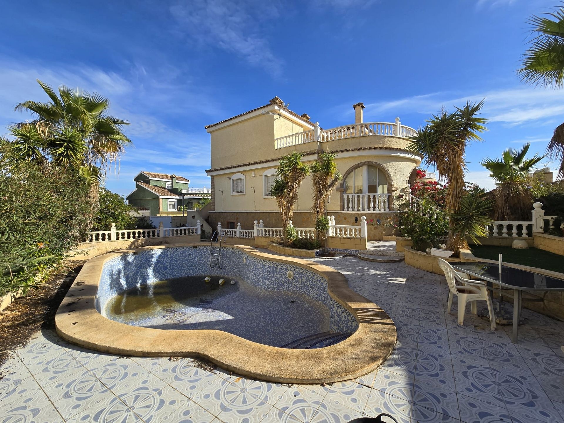 w_whatsapp-image-2025-12-23-at-10.28.19-1-