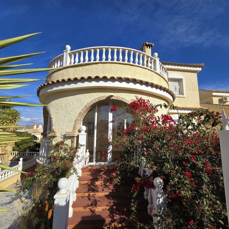Villa in Monforte Del Cid (Alicante)