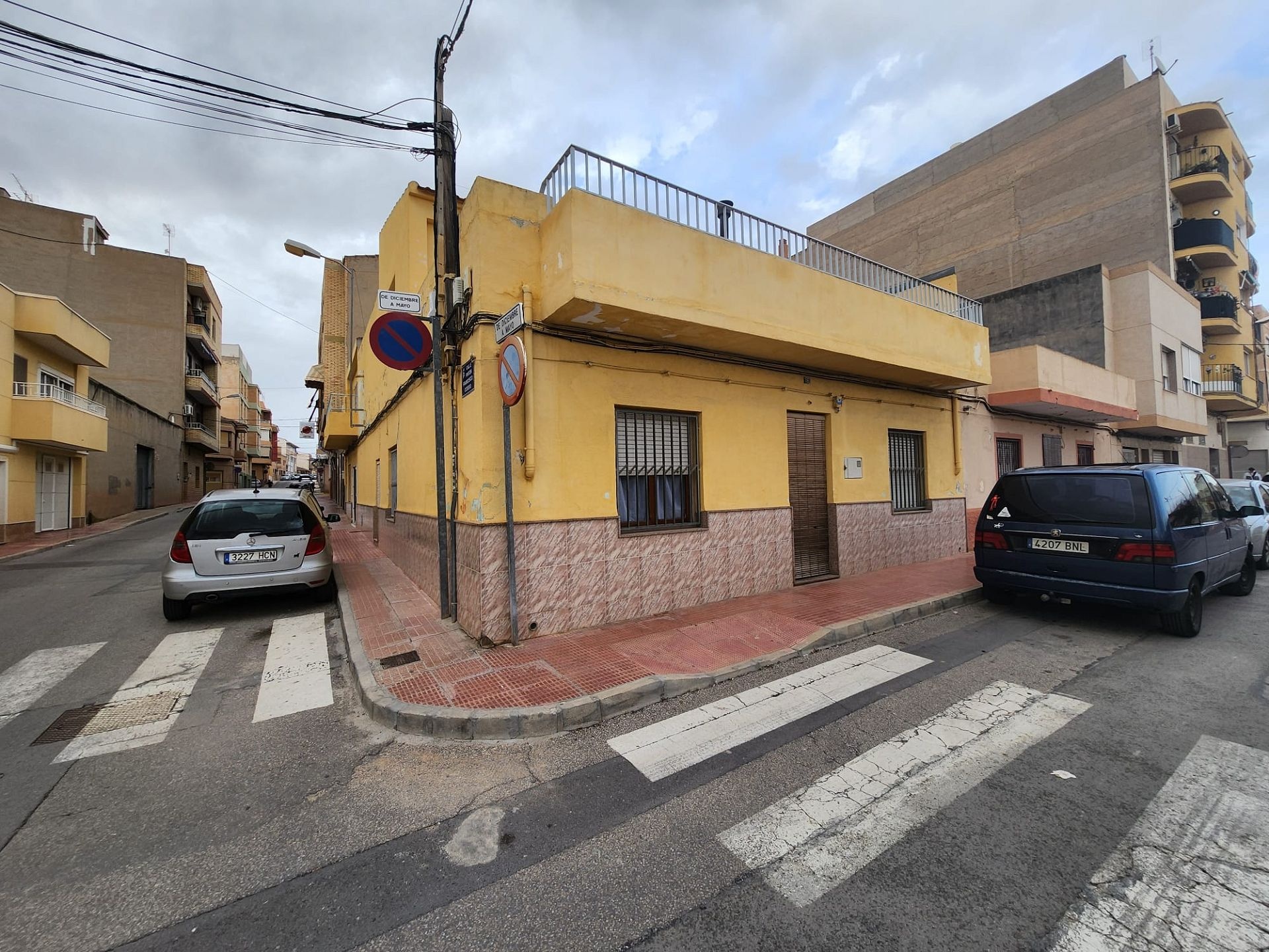 w_whatsapp-image-2025-12-30-at-11.46.04-1-