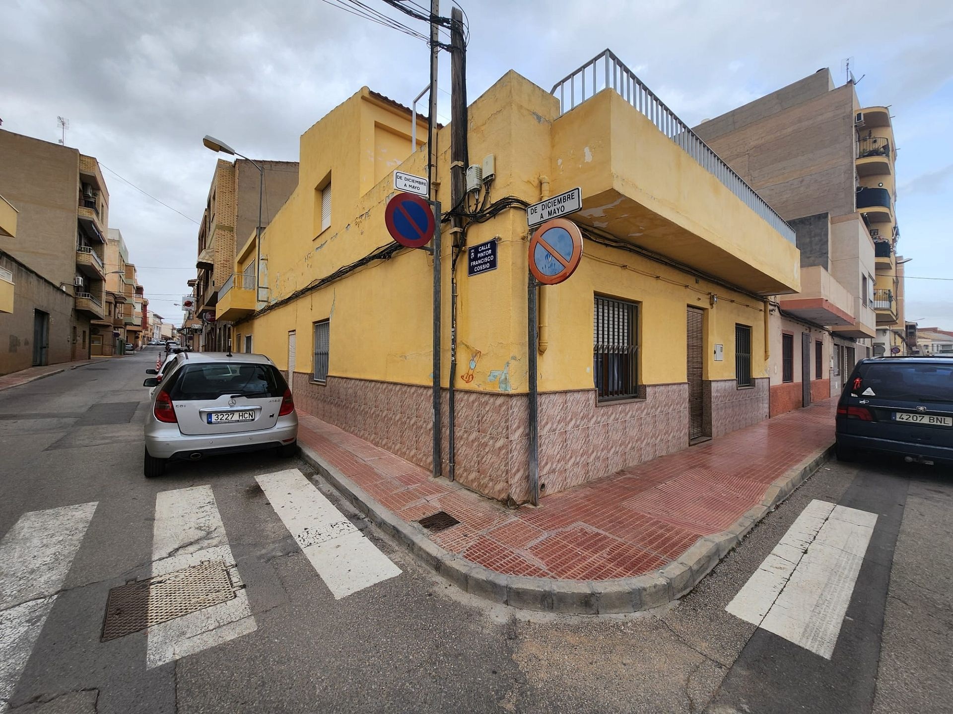 w_whatsapp-image-2025-12-30-at-11.46.04