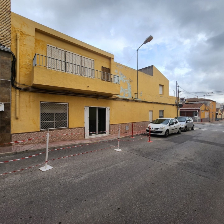 Stadthaus in Sax (Alicante)