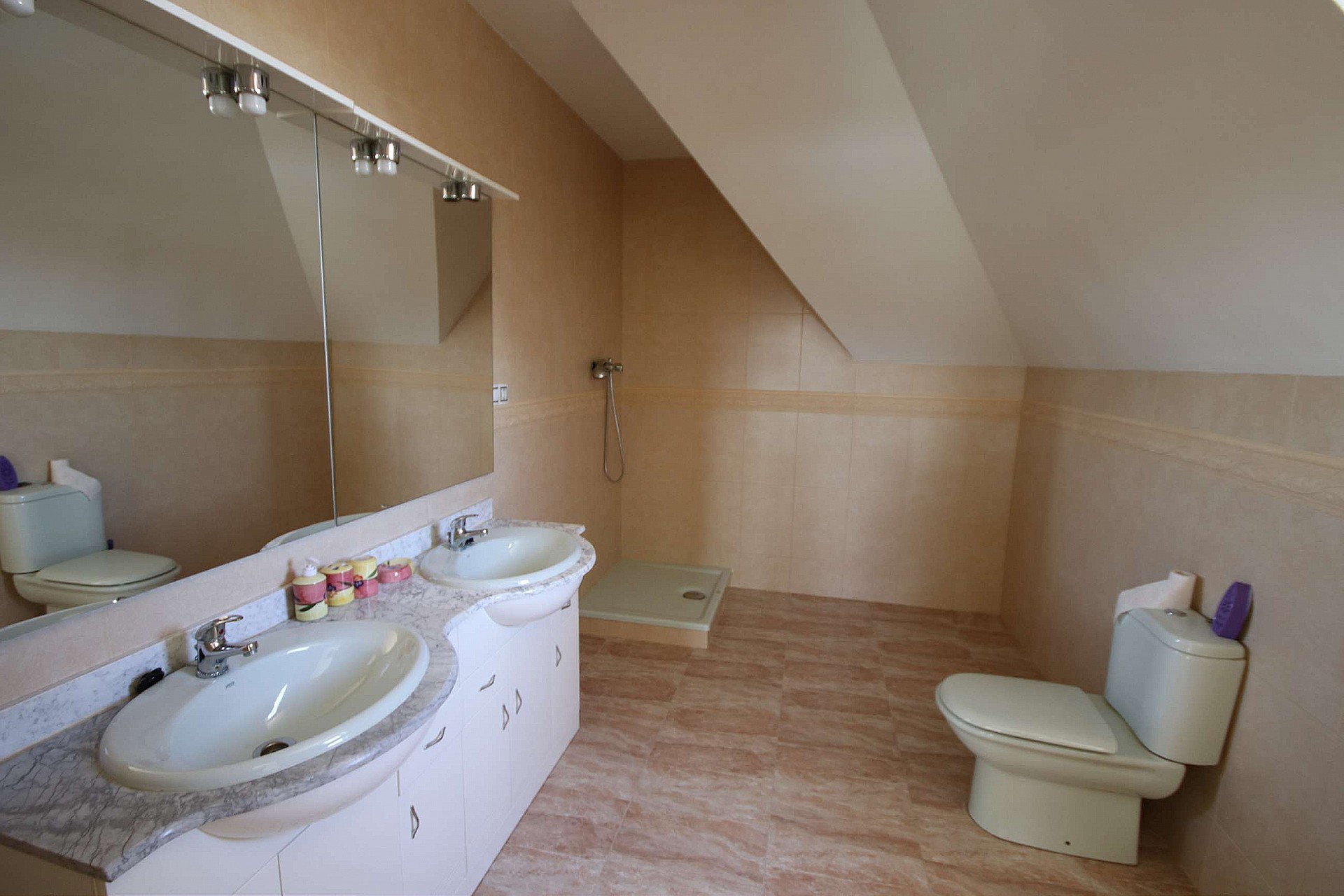 w_wxrpiynvoyt0v2qori4w