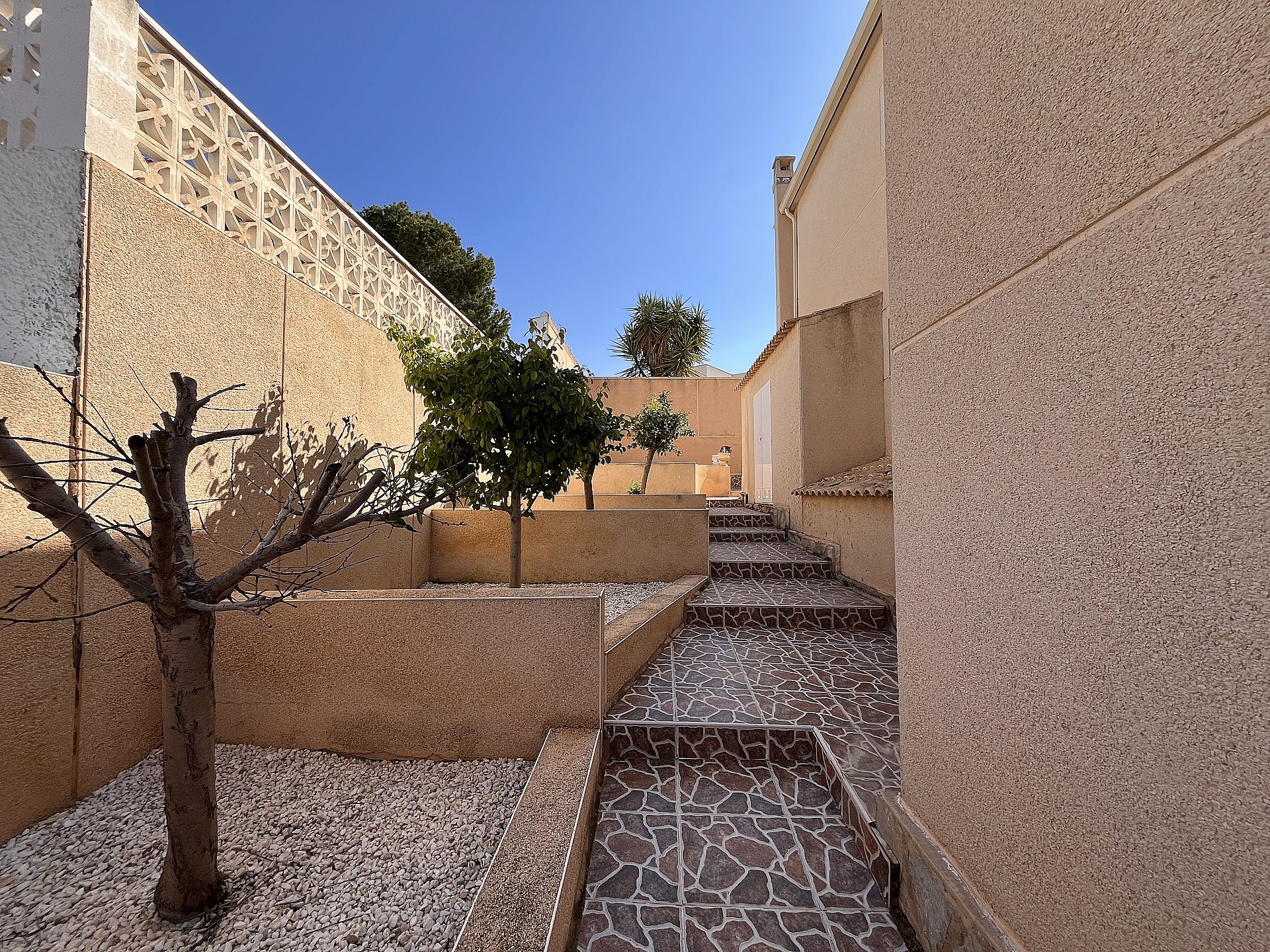 w_wyxju3p8h8nnyfd72uf8