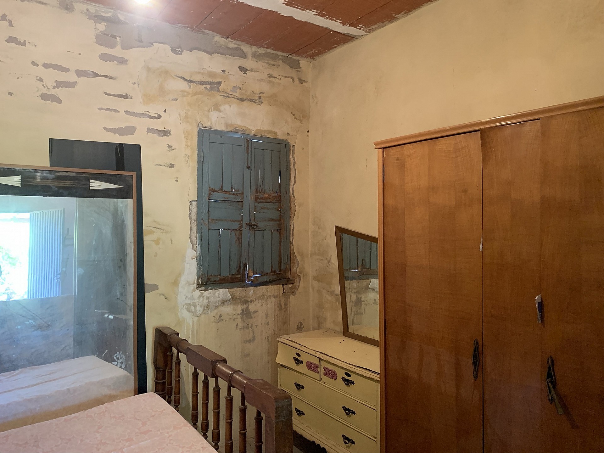 w_xiwobc4nryut8yq7d4hb