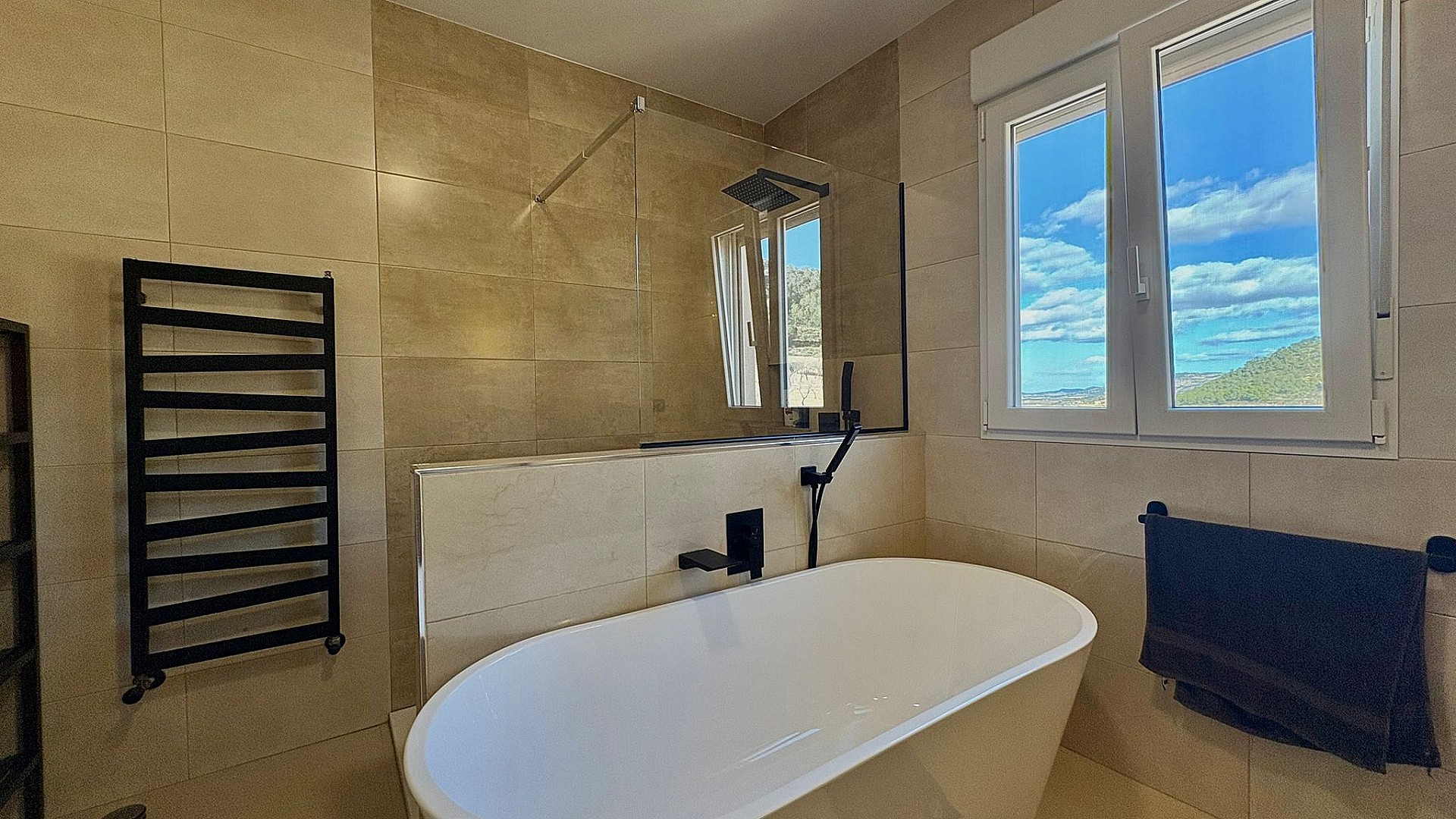 w_xnpmfcf5jebmcec3u6dq