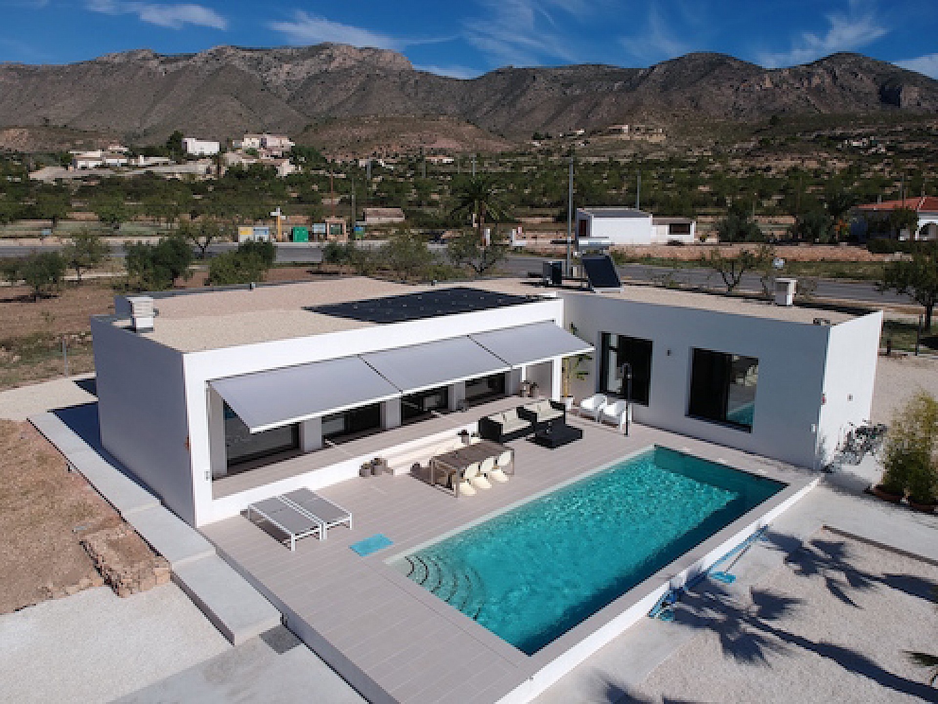 w_xnz8c3bwvfed8bju07ac