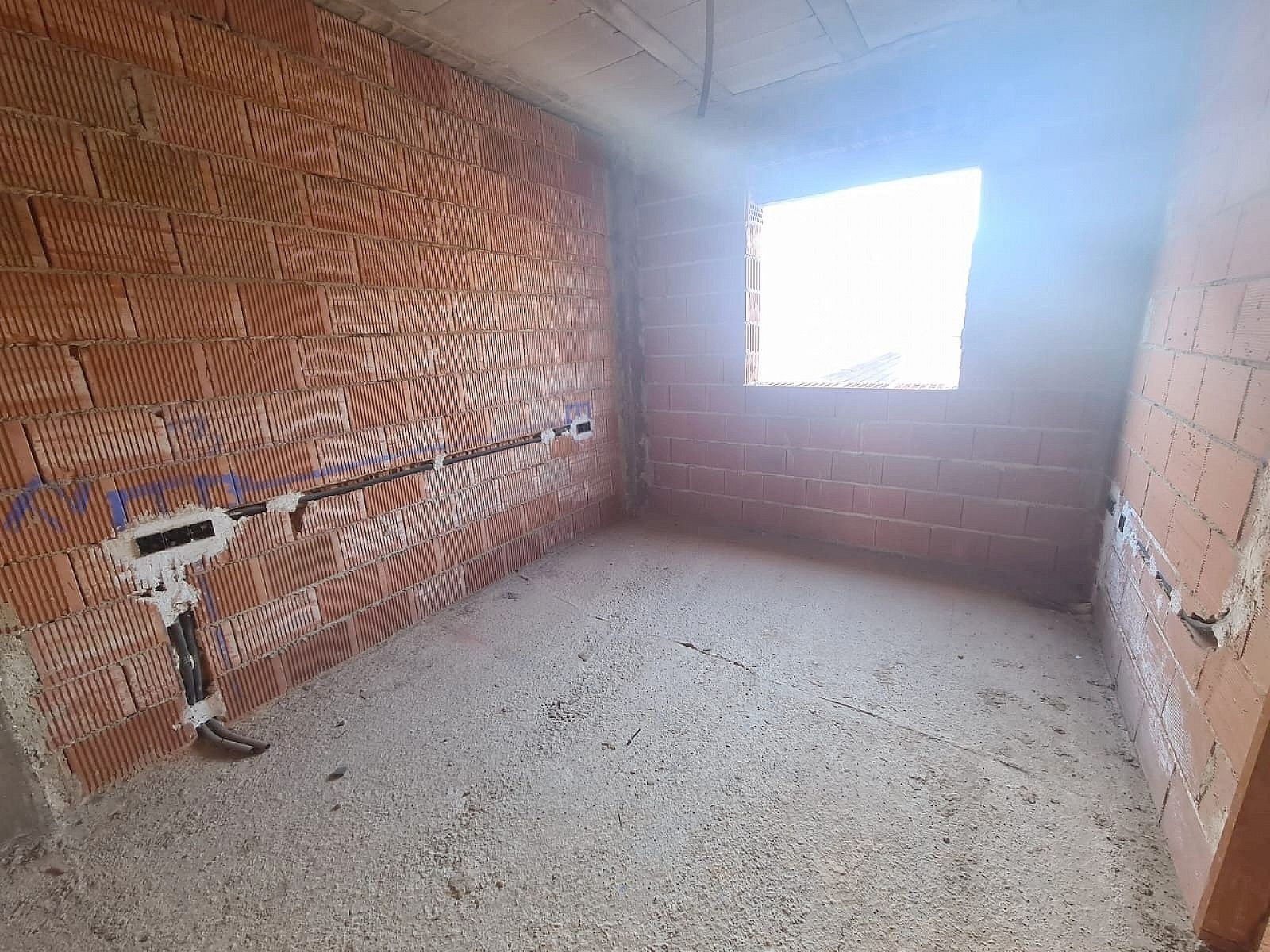 w_xrhn2txy8nkgywgab4jp