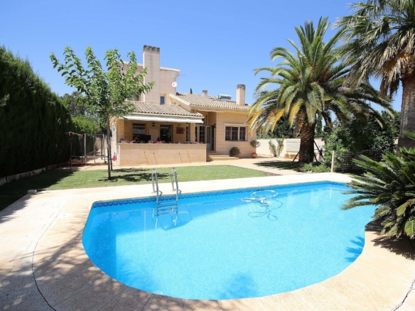 Villa in Monovar (Alicante)