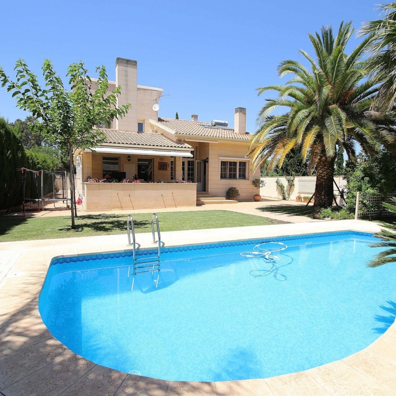 Villa in Monovar (Alicante)
