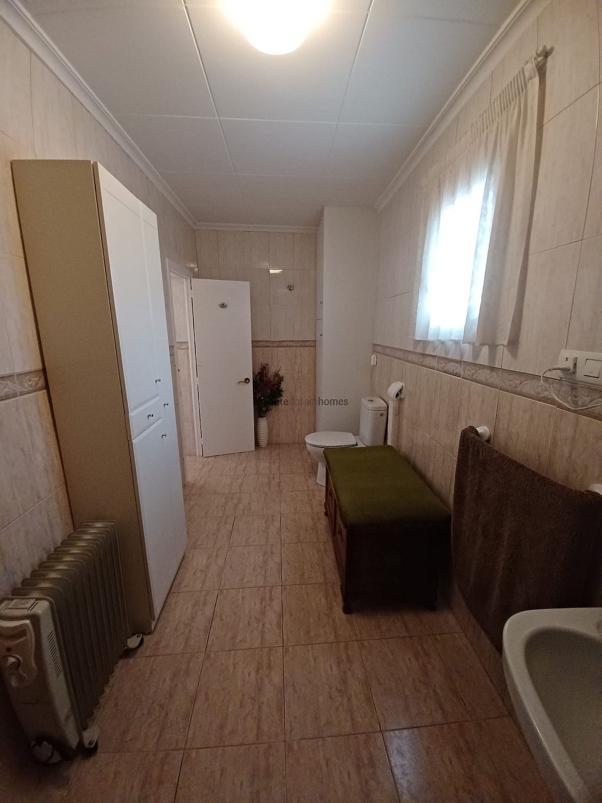 w_y8paepg27r8aow2dh560