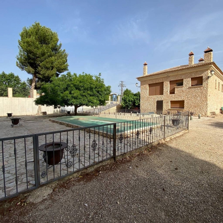 Villa in Villena (Alicante)