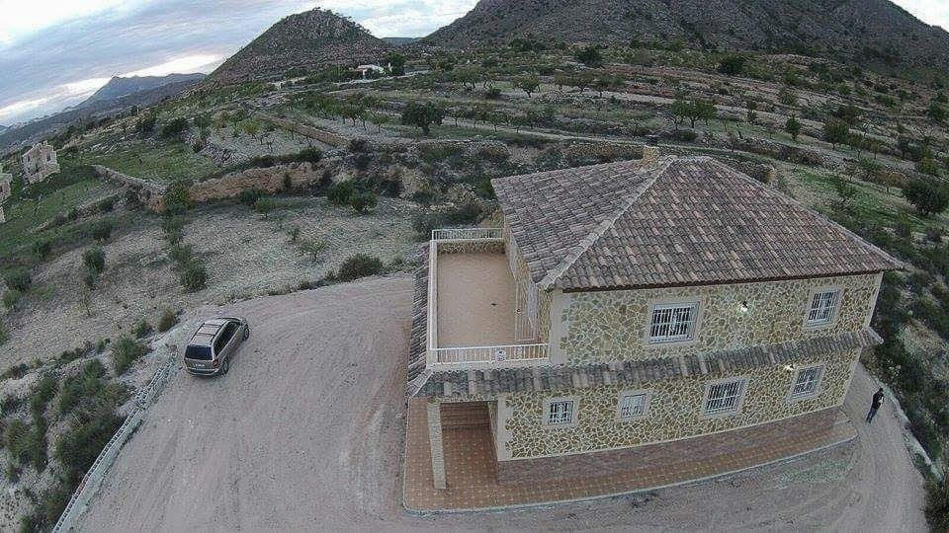 w_z5uf5ir2qjajptvzejsp