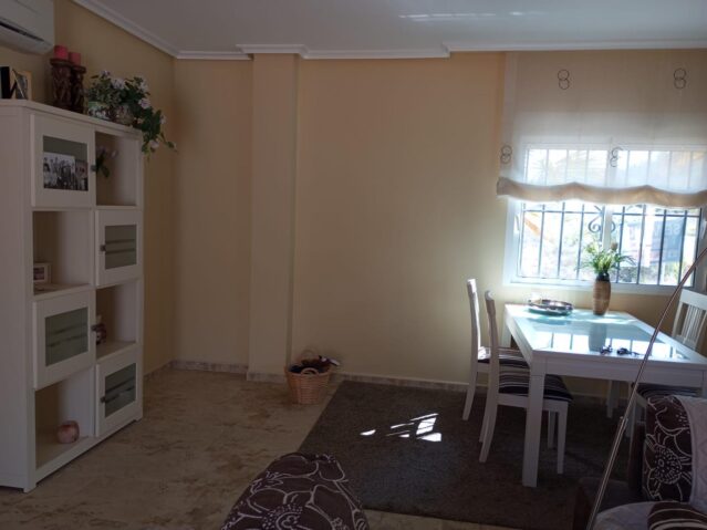 8ae63299-d169-4b38-88a8-08fc520e1682-639×479