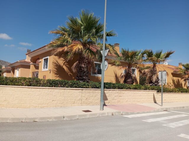 91aece65-4e1c-49df-8c9c-5ea227ee5bad-639×479