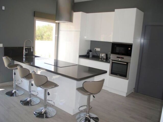 Villa in Pinoso (Alicante)