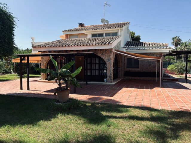 Villa in Elche (Alicante)