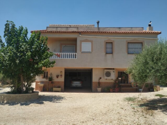 Villa in Fortuna (Alicante)