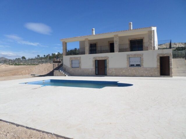 Villa in La Romana (Alicante)