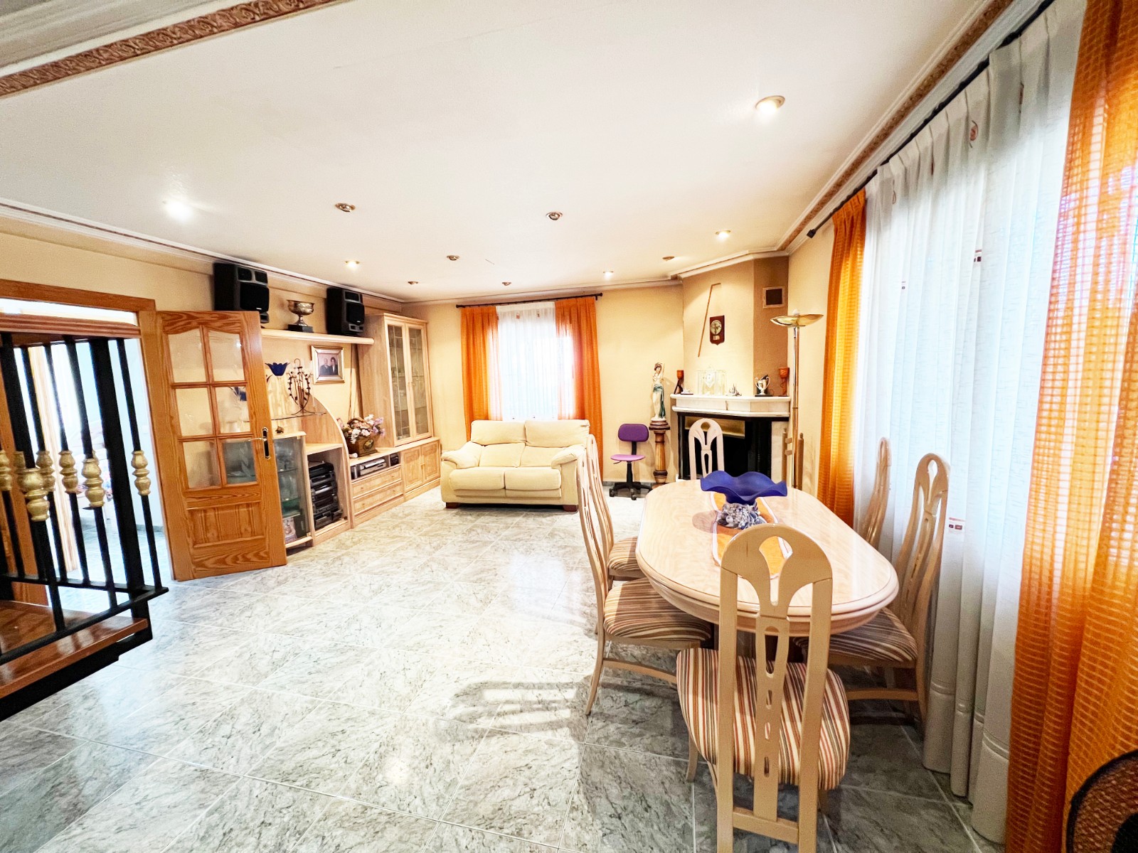 d68d2a40b8d61168d2a40b8d6b9