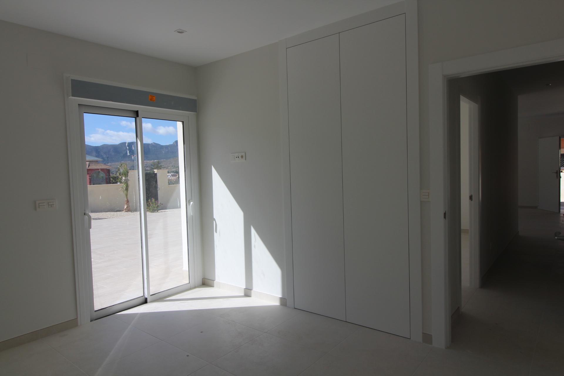 g_ntzc8ozaenpfymov2z0b