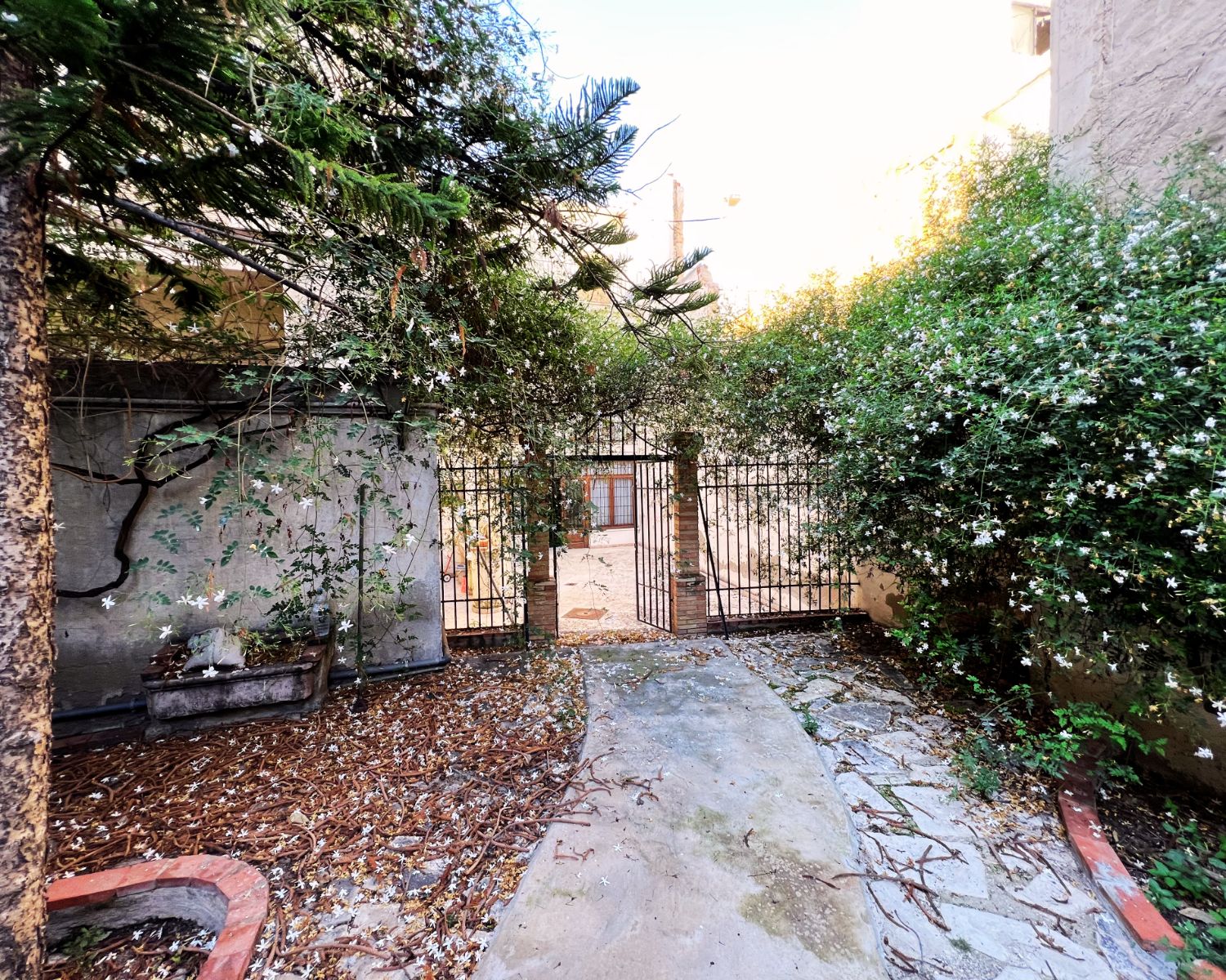 o_1gh4aah7ahqafpj1c4t1r0t1i8b21