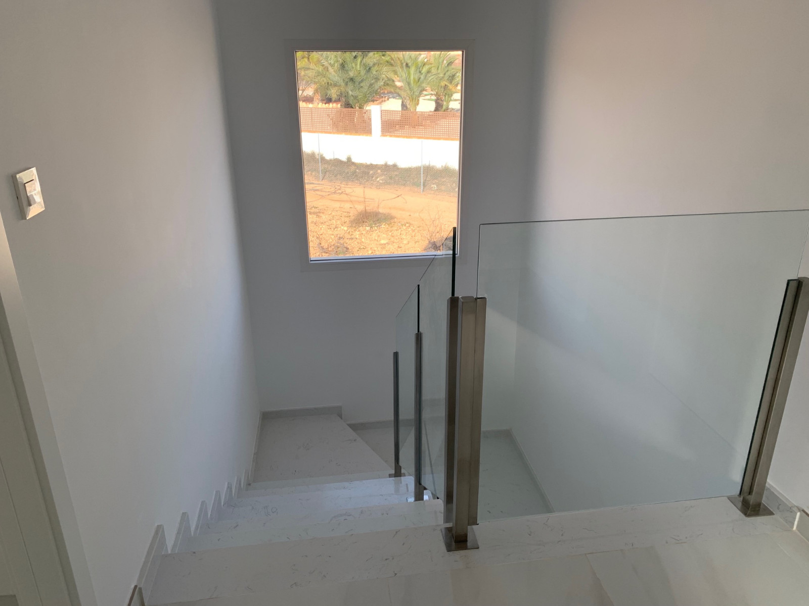 o_1hg8hg92m5itna11lv1l4o11fo4f