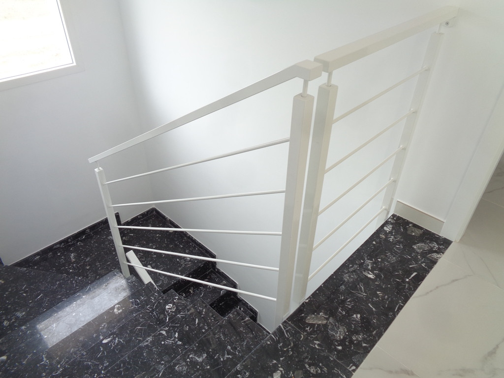 o_1hg8i7l0n1ft51hlk1fp59m25i85h