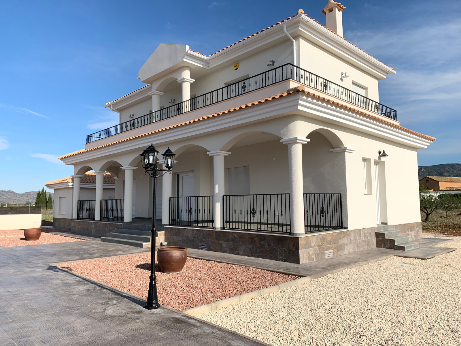 o_1hg8j5aj919qupo41ler1g9a1a6433