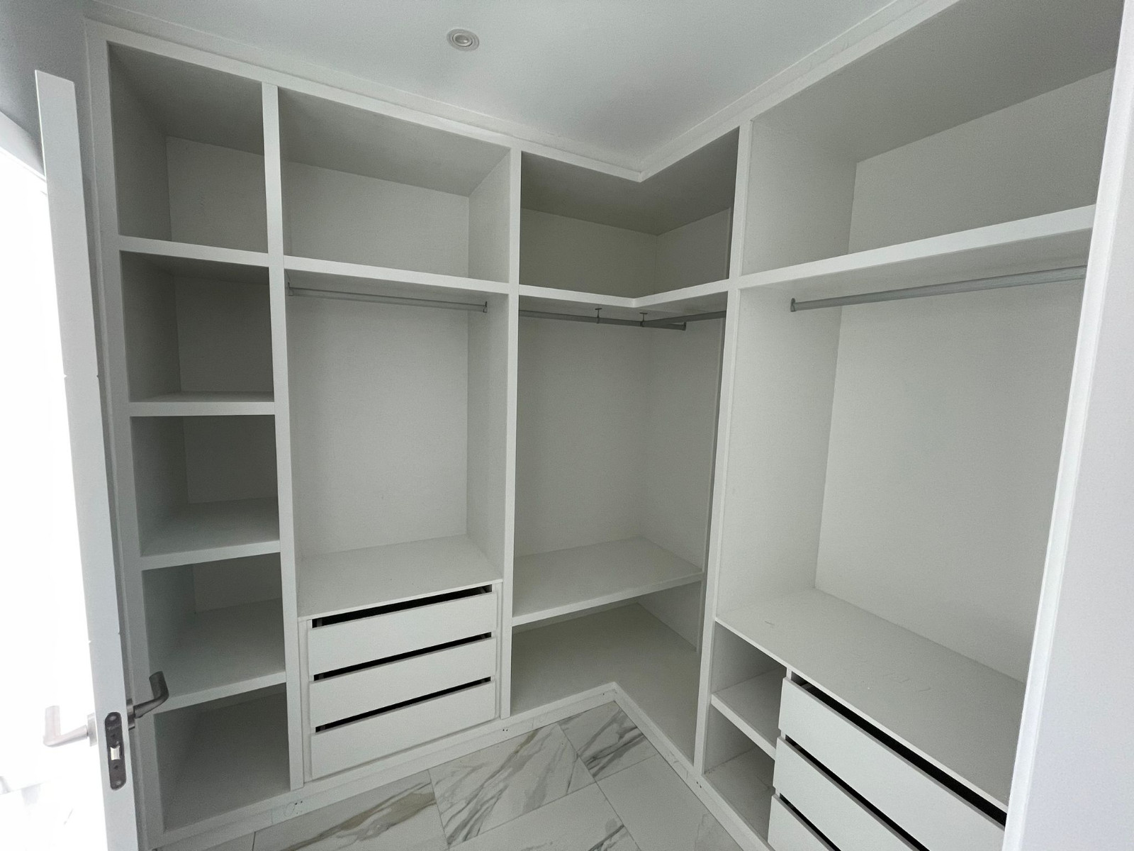 o_1hg8koo6r1alu1due1cji1kclm6b2p