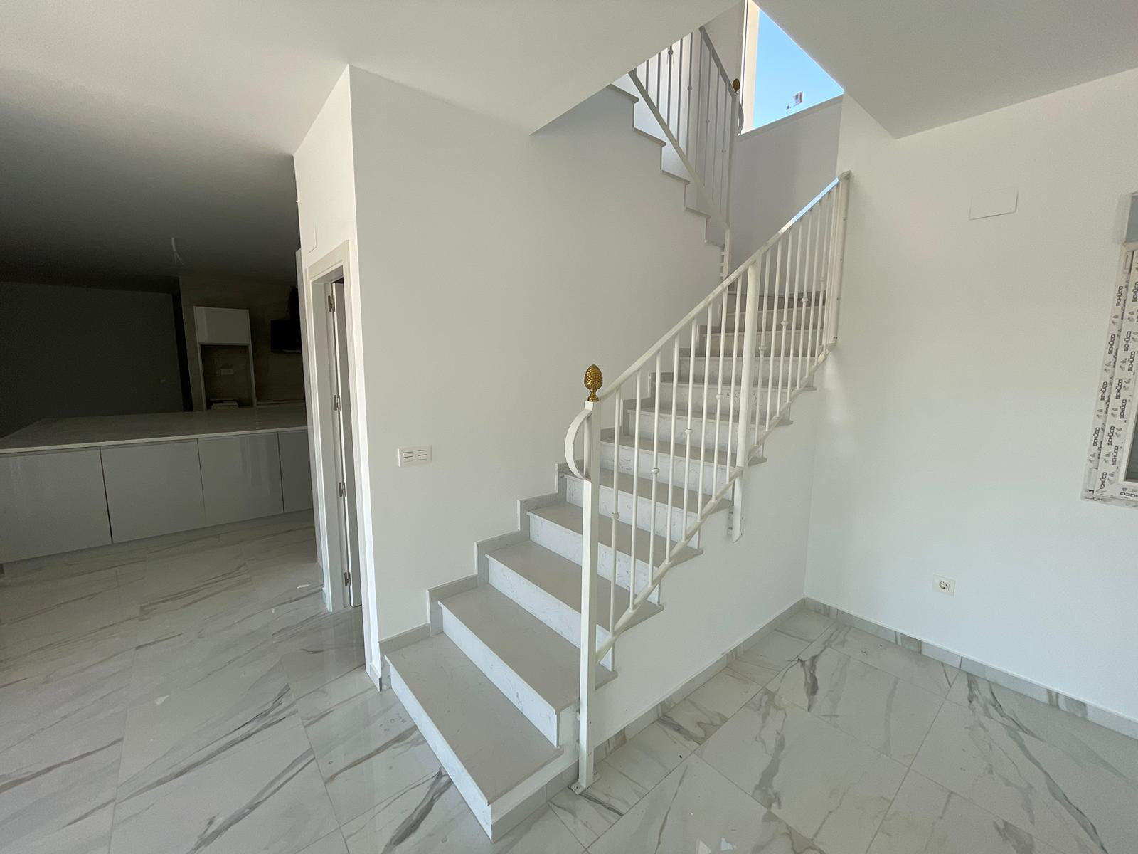 o_1hg8koo6r1s7o8t5n94104idgs2i