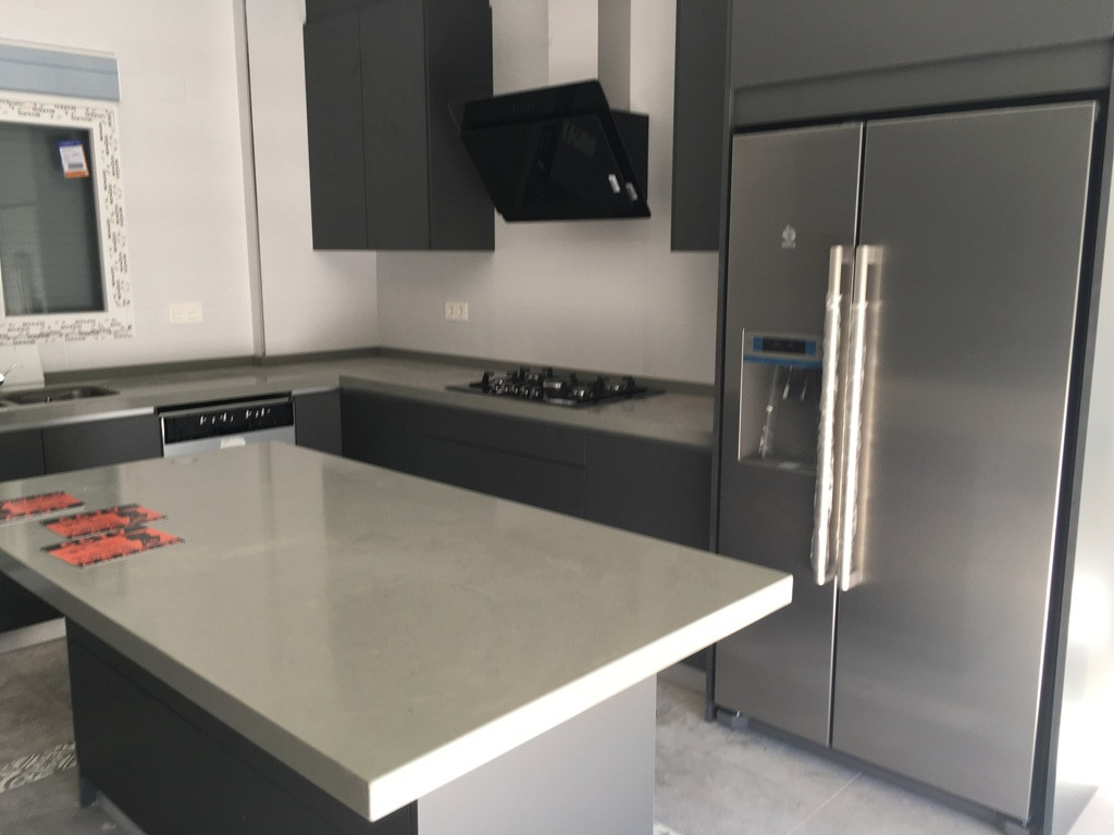 o_1hg8lhrtblaf1g3t1oj3avq19rg2o