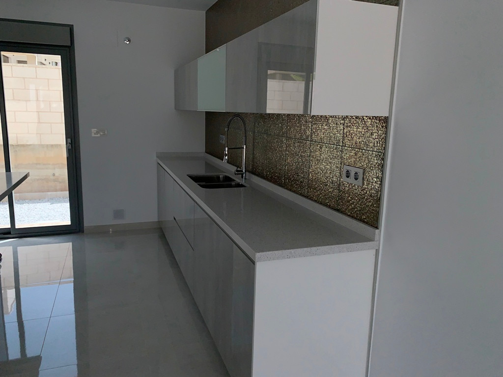 o_1hg8m31h91oo91ppoglq1uubm1k2o