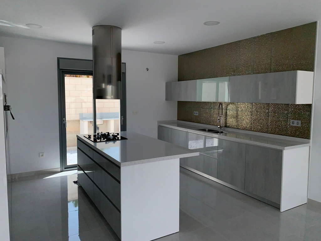 o_1hg8m31h9vvfo0f13fq1tmjt562p