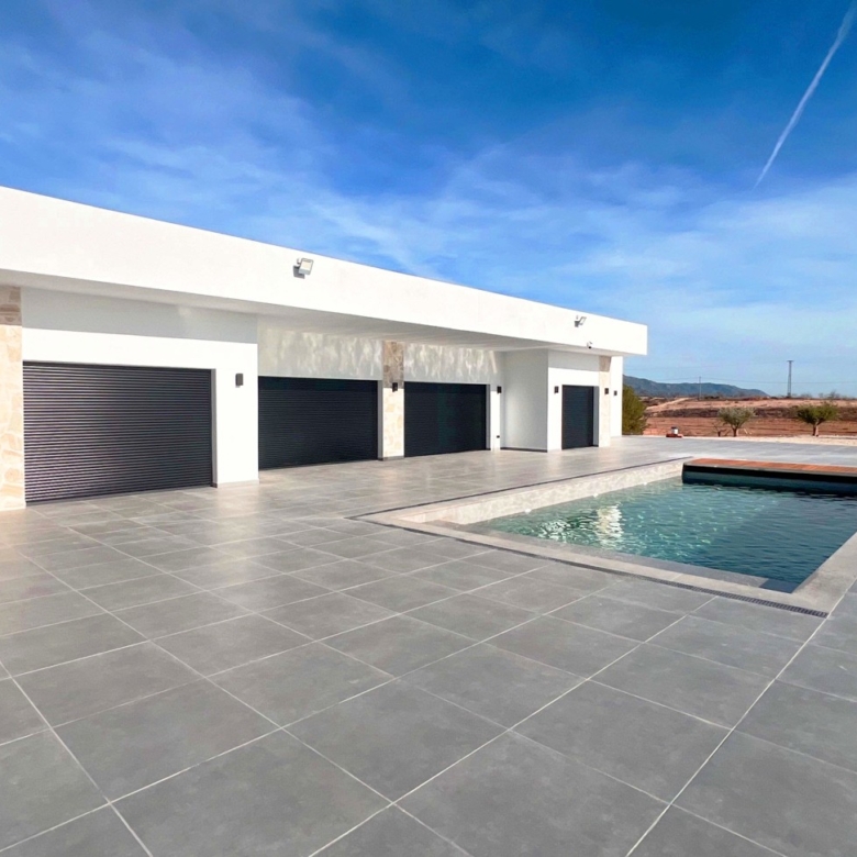 Villa in La Romana (Alicante)