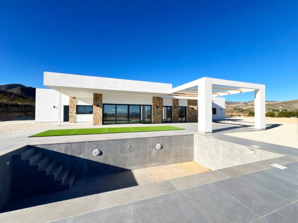 Villa in La Romana (Alicante)