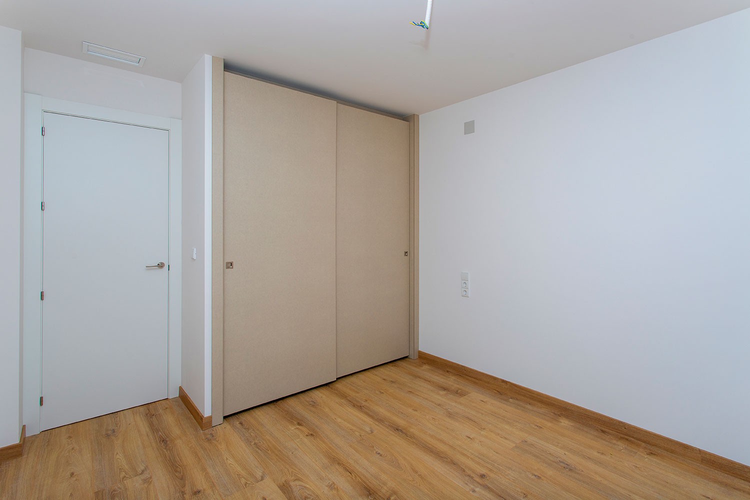 o_1iq84m6h91i3m1k0i1dbm8jq1re158