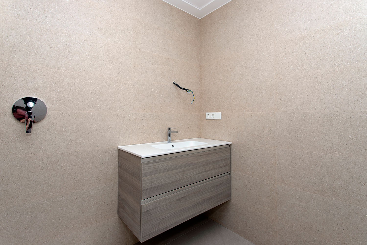 o_1iq84m6h91jnh1a401ffv16al1dvk50