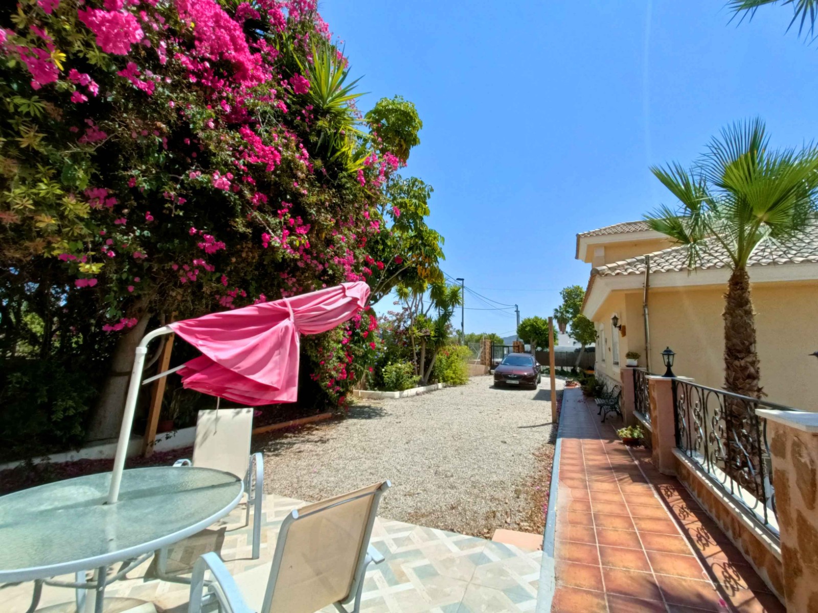 o_1j7236hkg1e2015qo1mibtq11ef38