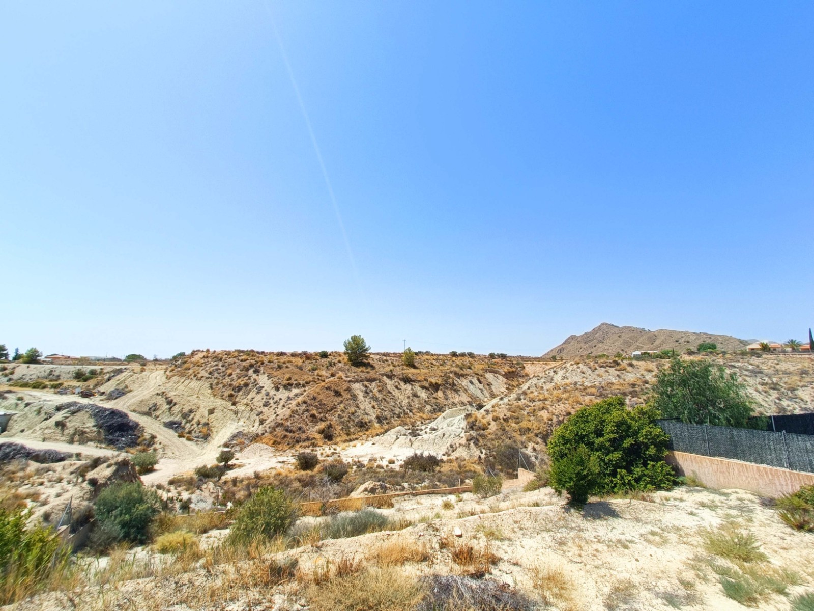 o_1j7236hkg2u472unde1mtam447