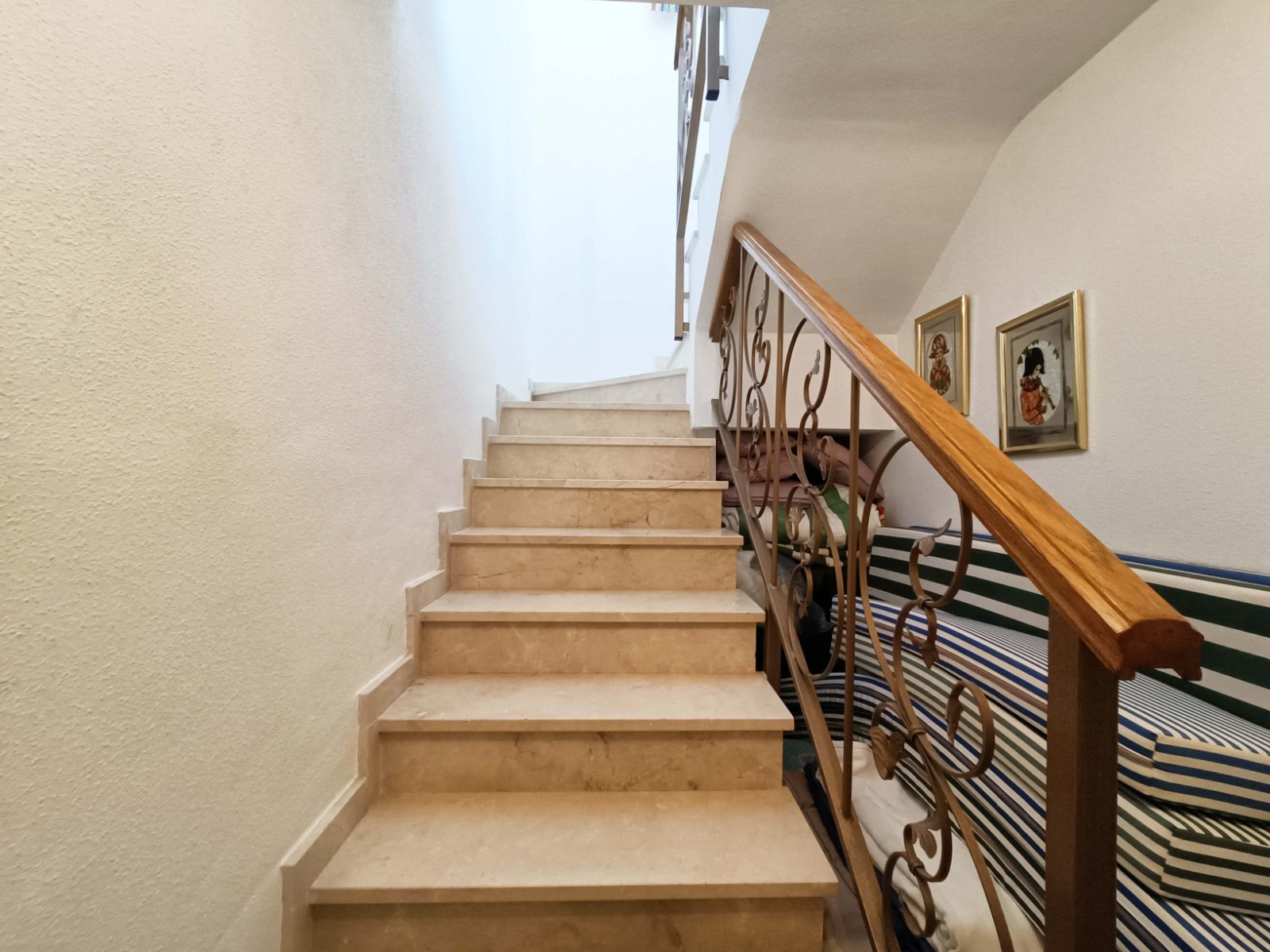 o_1j7236hkgpd6o1a1sdc8e718vt3m